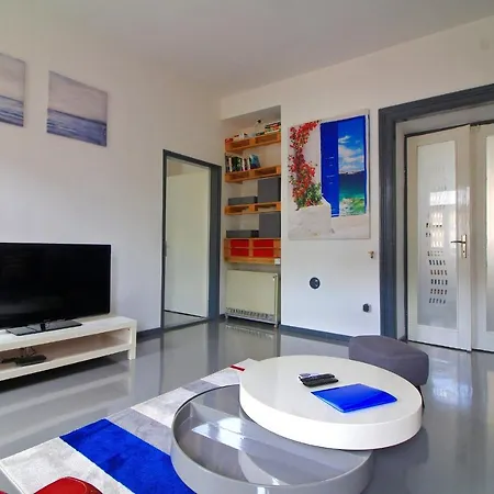 Au Centre Apartment Pula